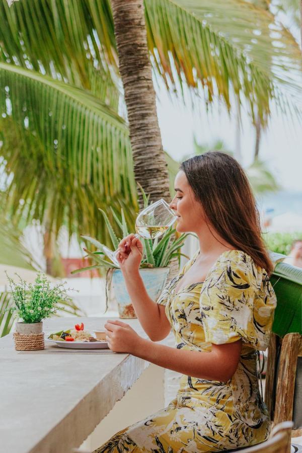 Ixchel Beach Hotel Isla Mujeres Εξωτερικό φωτογραφία